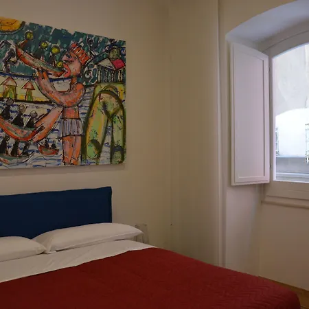 Bed and breakfast Dimora Megaride 4*